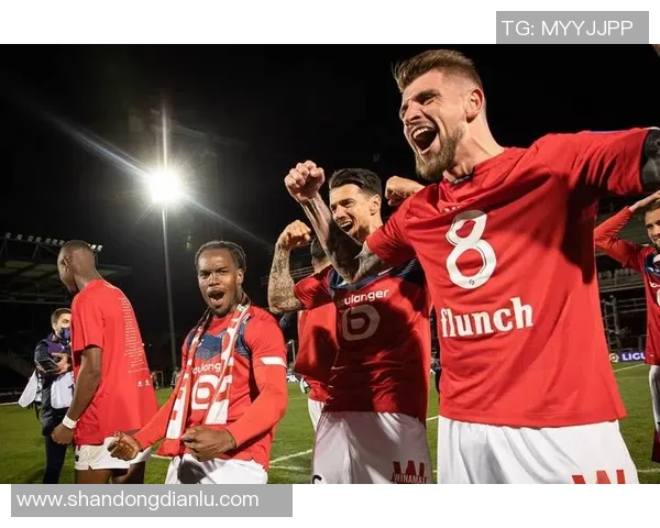 塞维利亚与比尔的精彩对决揭示了足球战术与团队合作的重要性