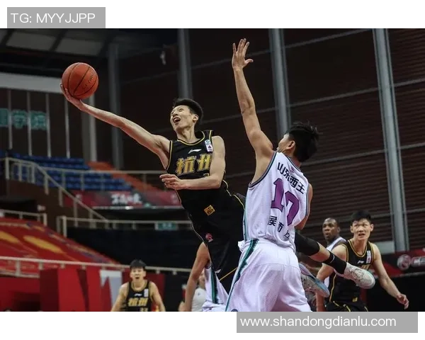 广厦对阵山西篮球赛精彩直播全程回顾与分析